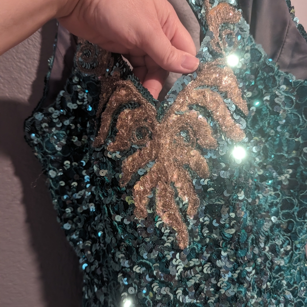 Vintage Mike Benet Formals Green Sequined/Beaded Gown Sz 8 - Picture 7 of 10